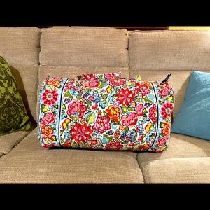 Vera Bradley Hope’s Garden large duffle